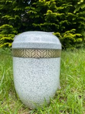 Urne à motif granit blanc-bleu